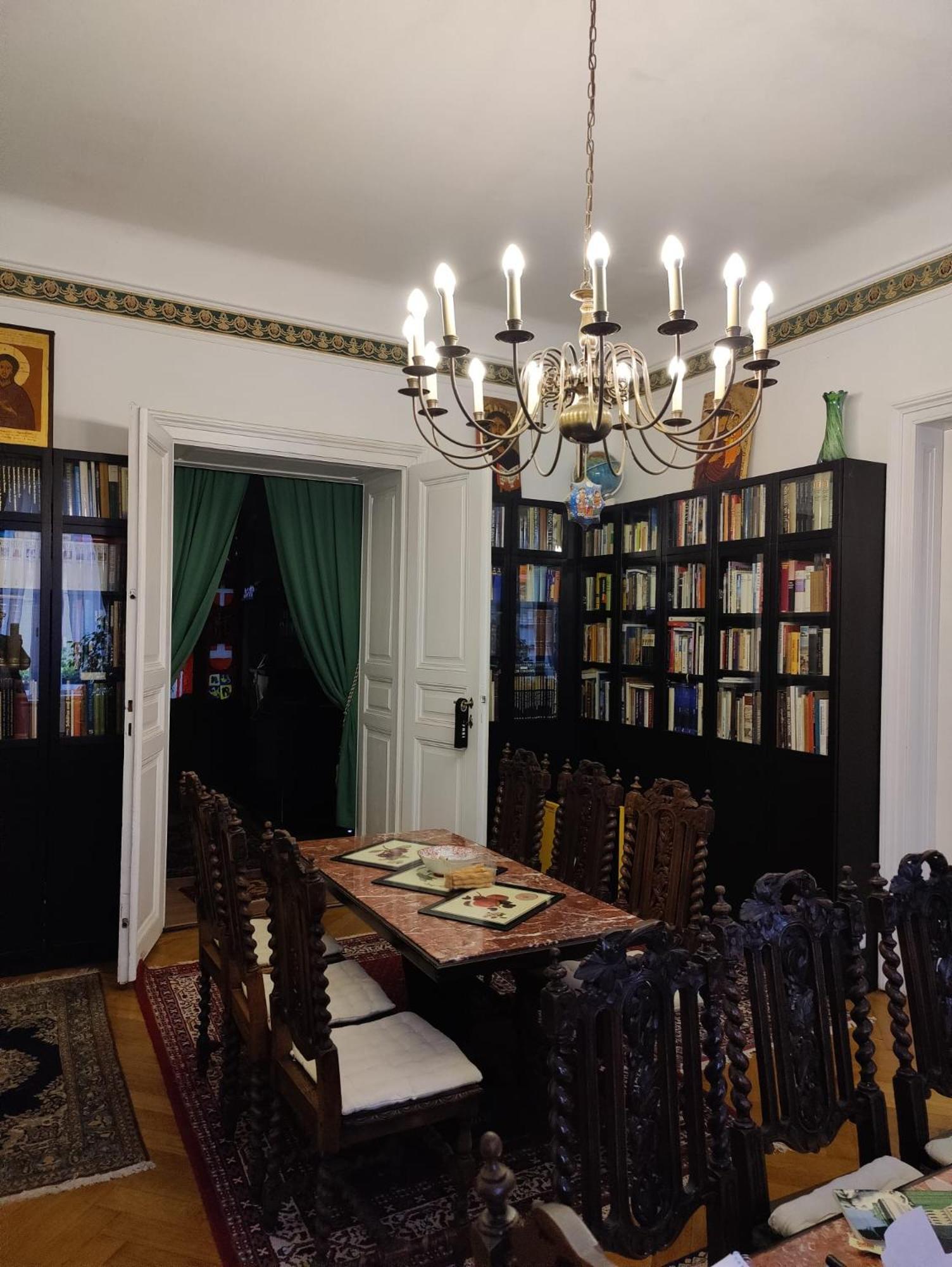 Luxury Near Castle Hotel Виена Екстериор снимка