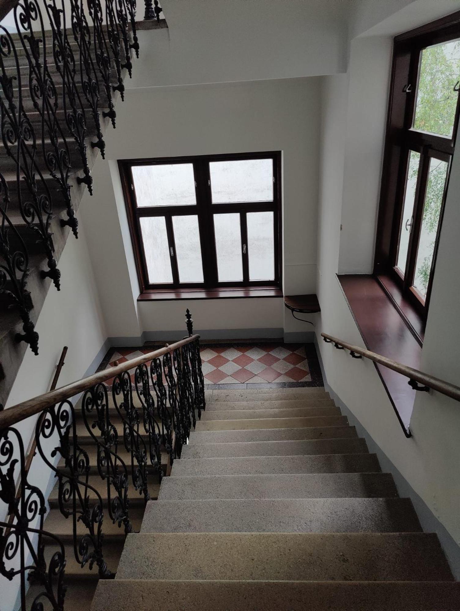 Luxury Near Castle Hotel Виена Екстериор снимка